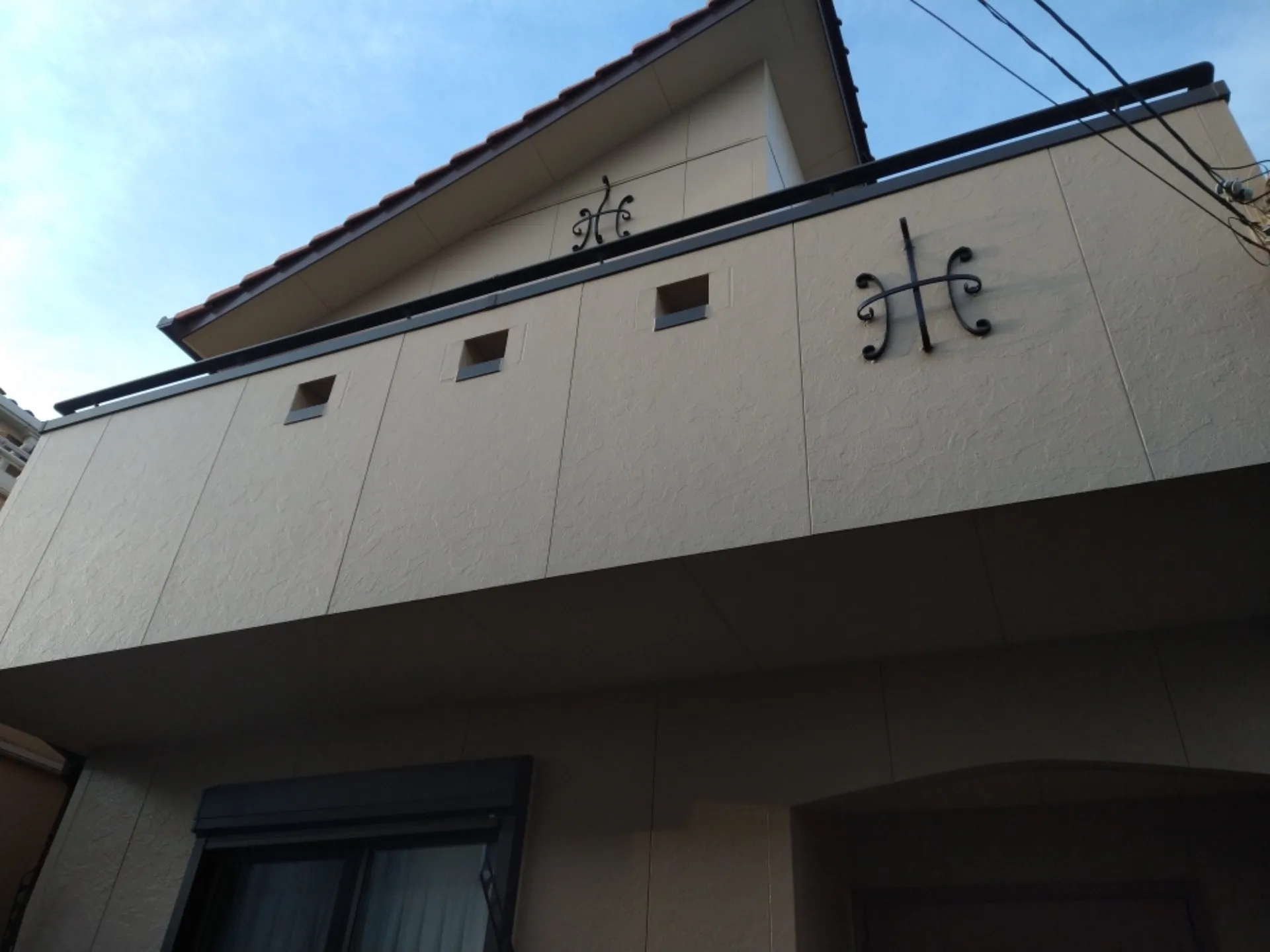 愛知県一宮市にて軒天、外壁塗装！